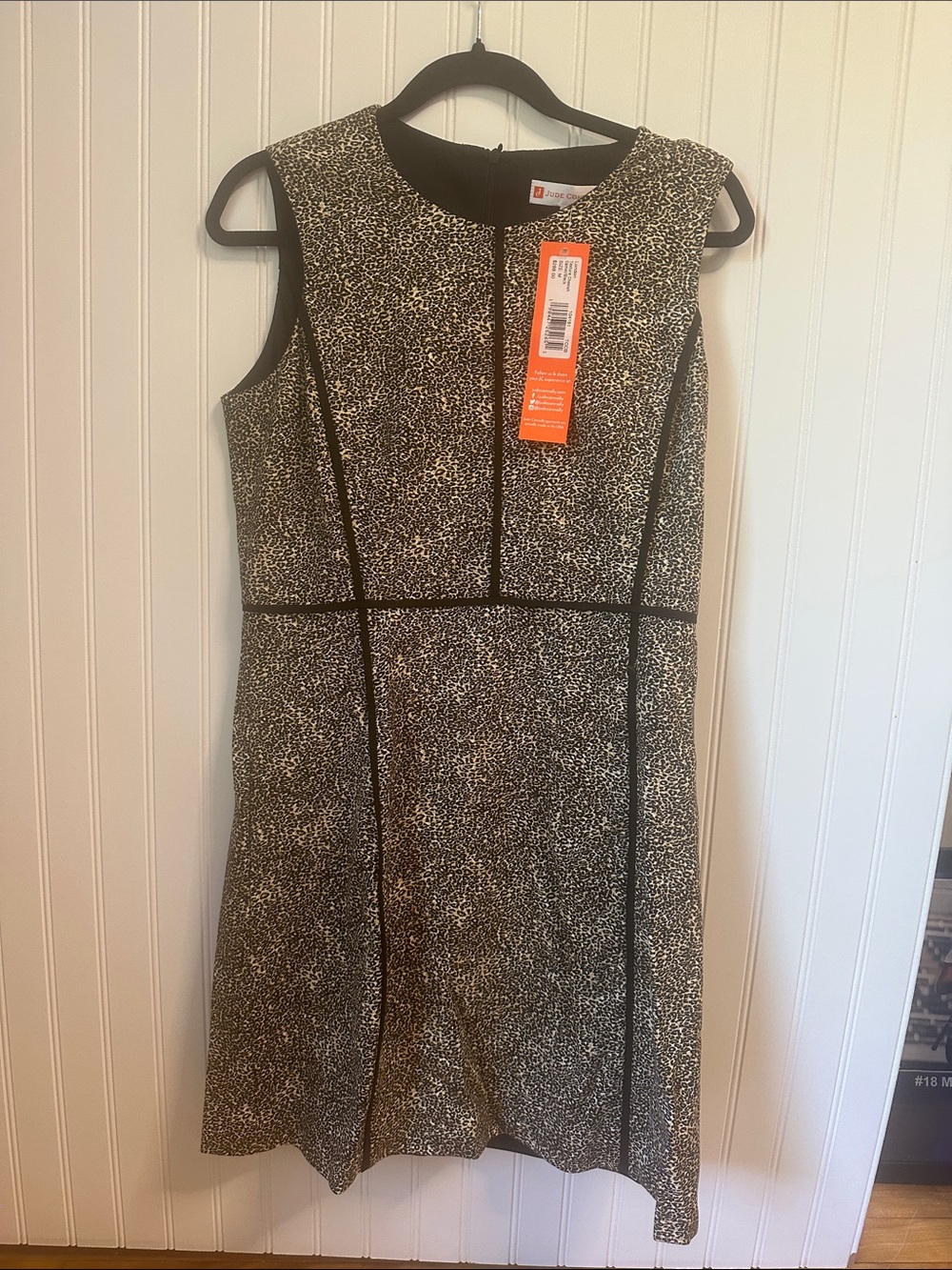 Jude Connally Black and White Piped Sleeveless Sheath Dress
